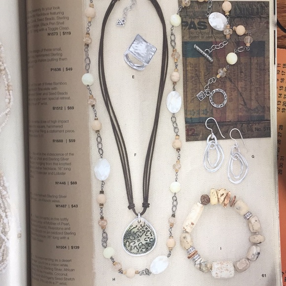 Silpada Shell Necklace Set - Picture 2 of 4